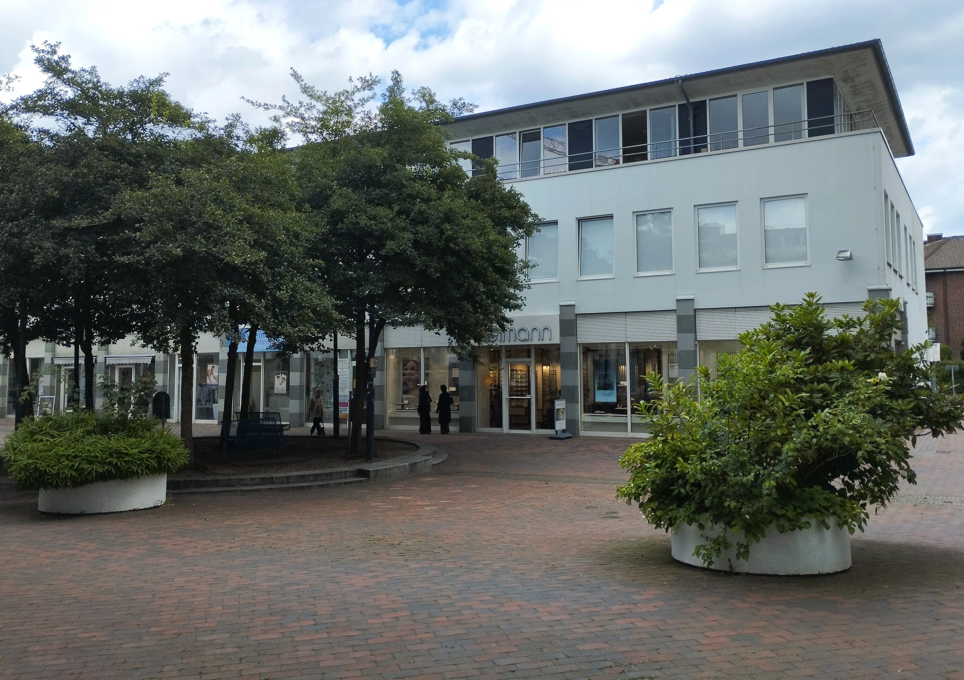 Büro- und Ladenflächen im Einkaufszentrum in Norderstedt, Europaallee