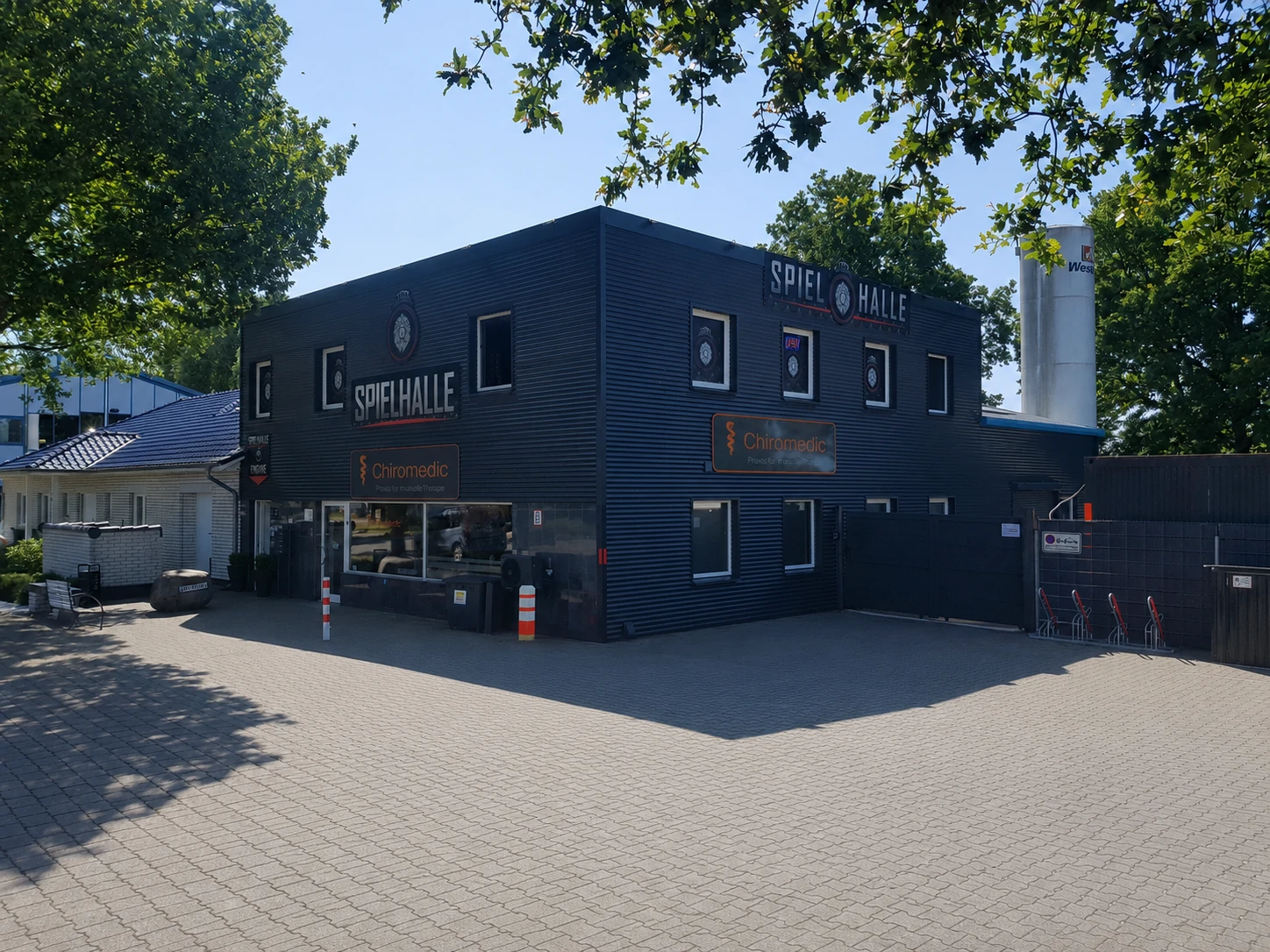 Spielhalle an der B4 in Bönningstedt